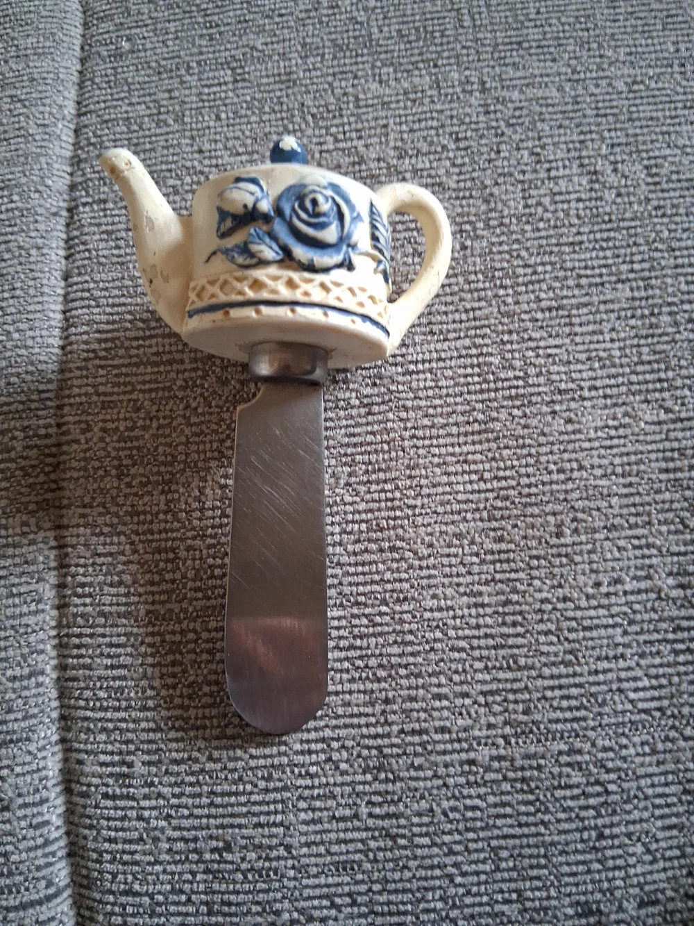 Boston Warehouse Blue and Cream Teapot Handle Butter Knife Spreader